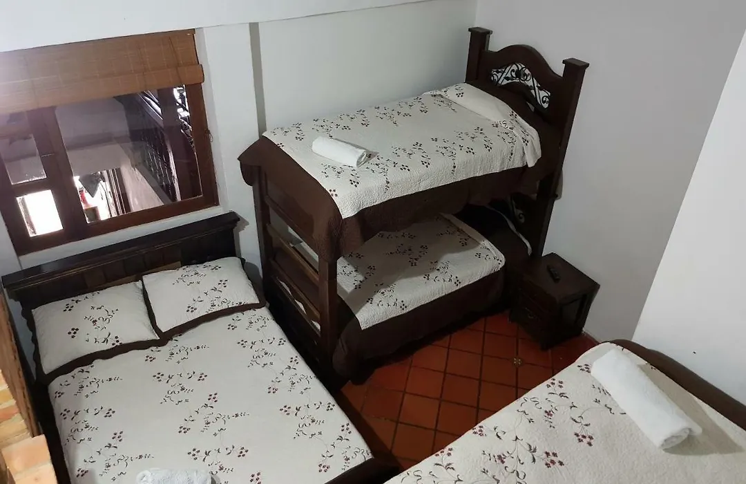 Apartahotel Villa Rosita-1